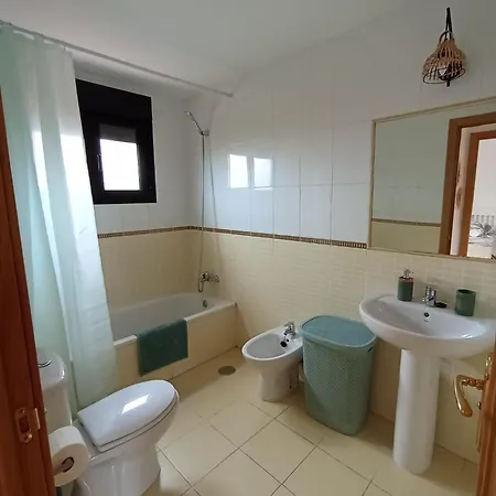 Babel House, La Oliva 度假居 *